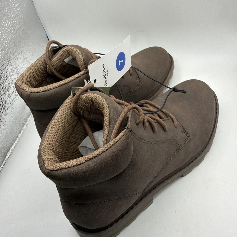 Men Maynard Chukka Boots - Goodfellow & Co Size 7. New
